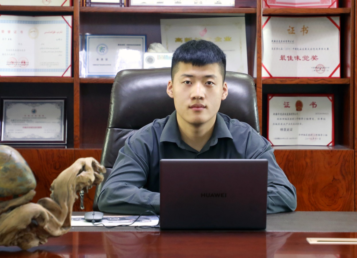 说明: C:\Users\ADMINI~1\AppData\Local\Temp\WeChat Files\e8221a0c0412c654ba8d7649e3355db.jpg